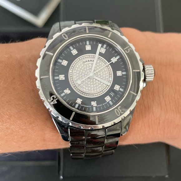 Chanel J12 Automatic Chrono watch with diamonds. Black ceramic and quartz. - Picture 11 of 12